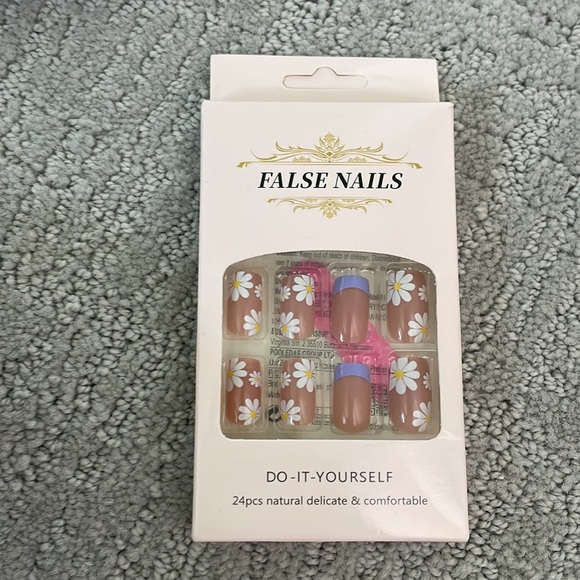 All NWT press on nails - Picture 2 of 4